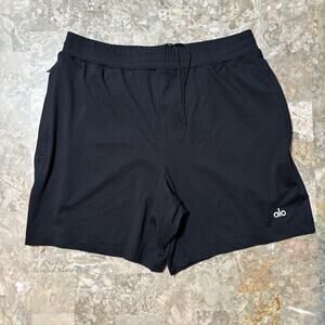 ALO Yoga | Shorts | Alo Yoga 5 Repetition Short | Poshmark